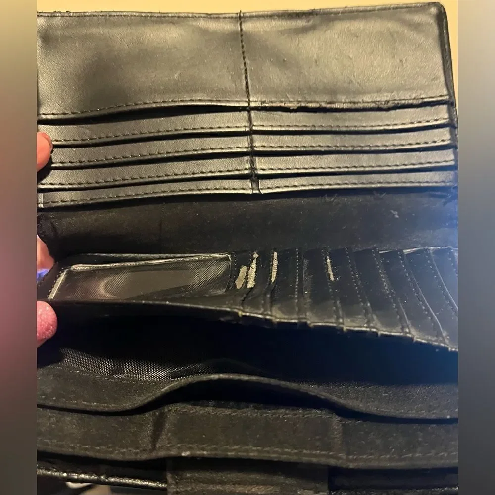 KENNETH Cole Reaction wallet